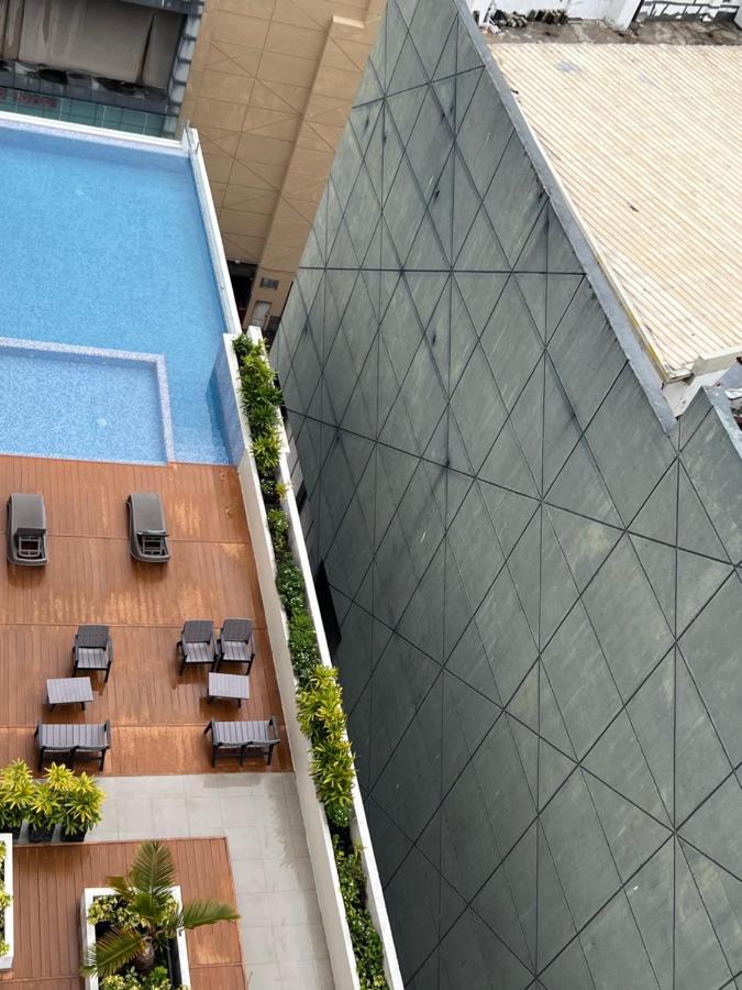 Hola! Condotel @ Inspiria Davao Exterior photo
